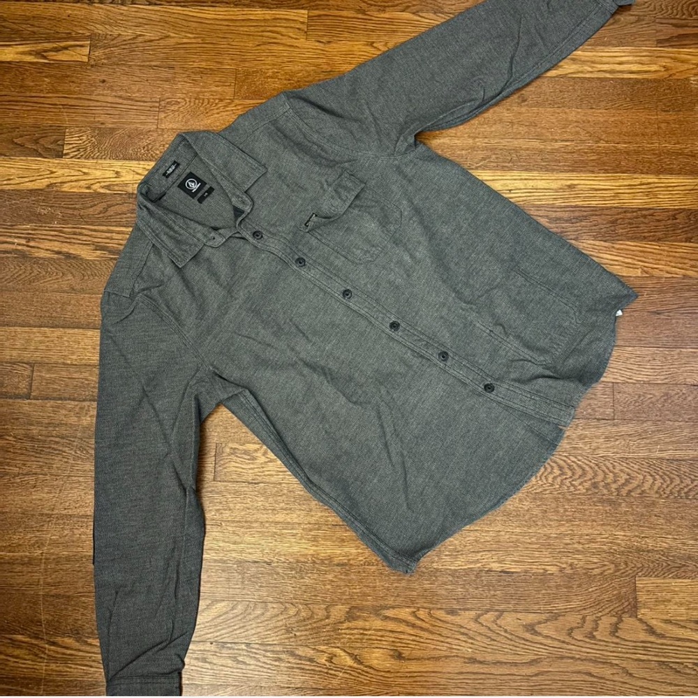 Volcom Men's Gray Button Down Shirt
